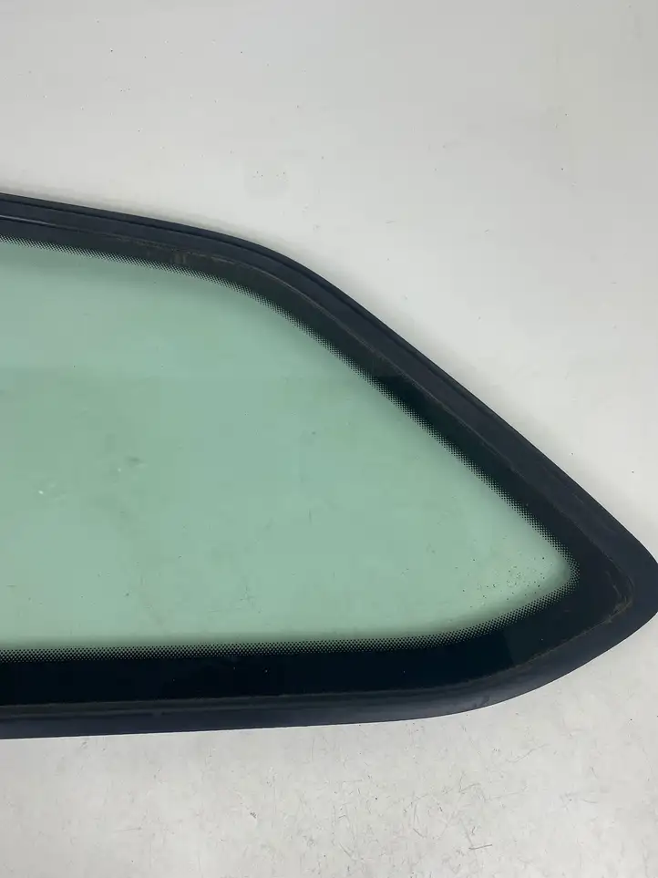 Seat Leon (5F) (2012 - 2019) 5F9845041 Заднее боковое стекло — фото 3