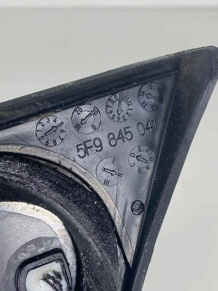 Seat Leon (5F) (2012 - 2019) 5F9845041 Заднее боковое стекло — фото 4