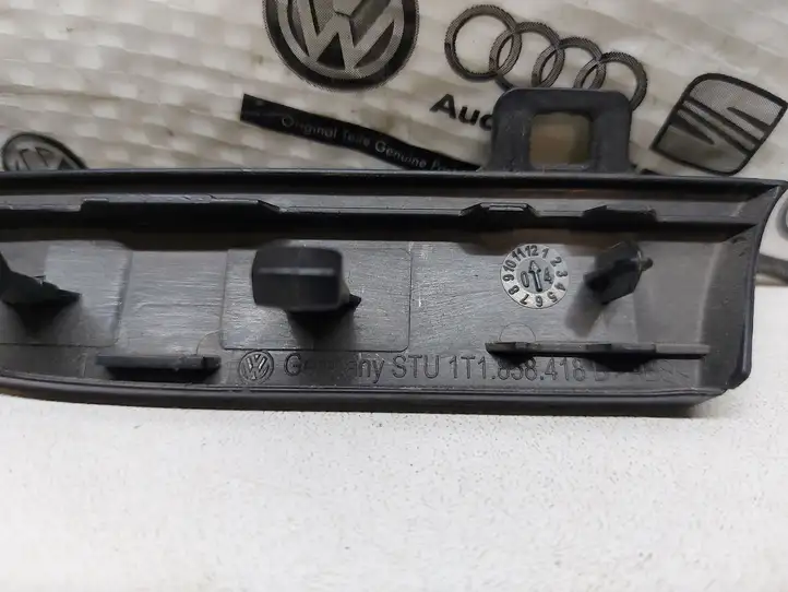 Volkswagen Touran I (2003 - 2010) 1T1858418B Декоративная планка — фото 2