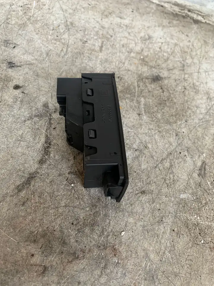 Opel Insignia A (2008 - 2017) 0000840603 Кнопка стеклоподъемников — фото 2