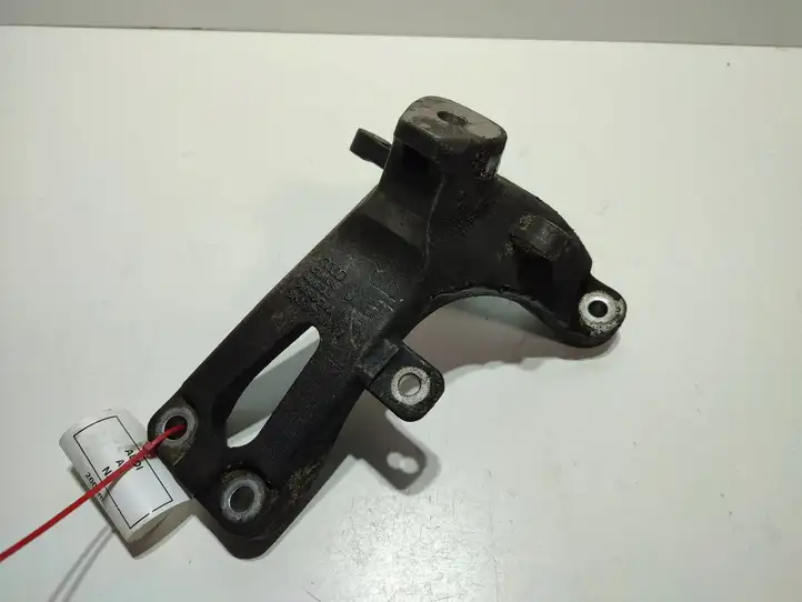 Audi A5 8T 8F (2007 - 2011) 8K0199308AQ Кронштейн двигателя — фото 1
