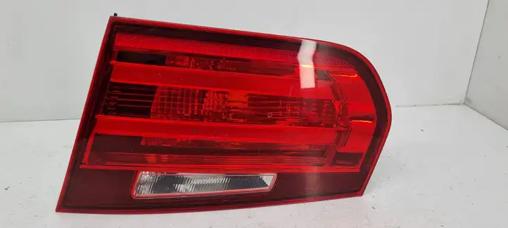 BMW 3 F30 F35 F31 (2012 - 2018) 725991610 Задний фонарь в крышке багажника — фото 1