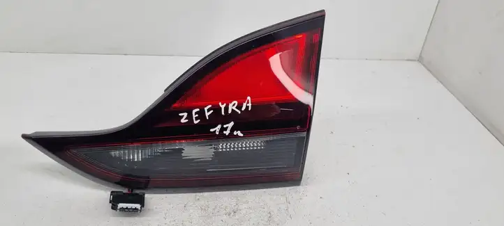 Opel Zafira C (2016 - 2019) 39028597BN8 Задний фонарь в крышке багажника — фото 1