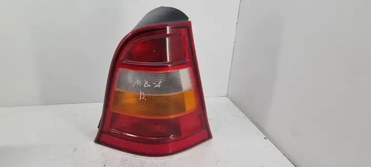 Mercedes-Benz A W168 (1997 - 2004) 1688200264 Задний фонарь в кузове — фото 1