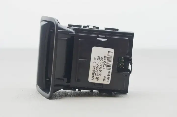 Mercedes-Benz A W176 (2012 - 2018) A2469050451 Кнопка ручного тормоза — фото 7