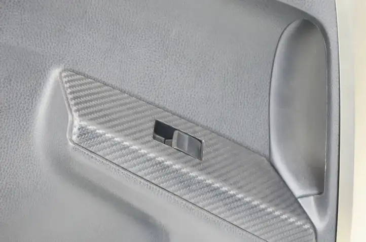 Toyota RAV 4 (XA40) (2012 - 2018) 67787X1B09 Обшивка задней двери — фото 7