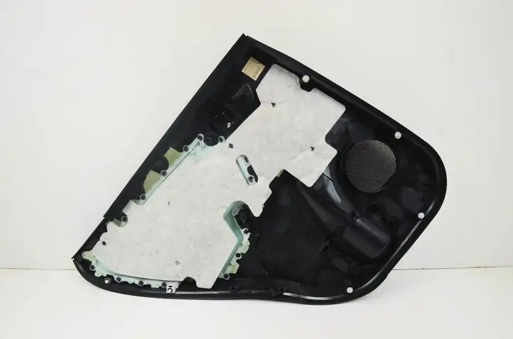 Toyota RAV 4 (XA40) (2012 - 2018) 67787X1B09 Обшивка задней двери — фото 11