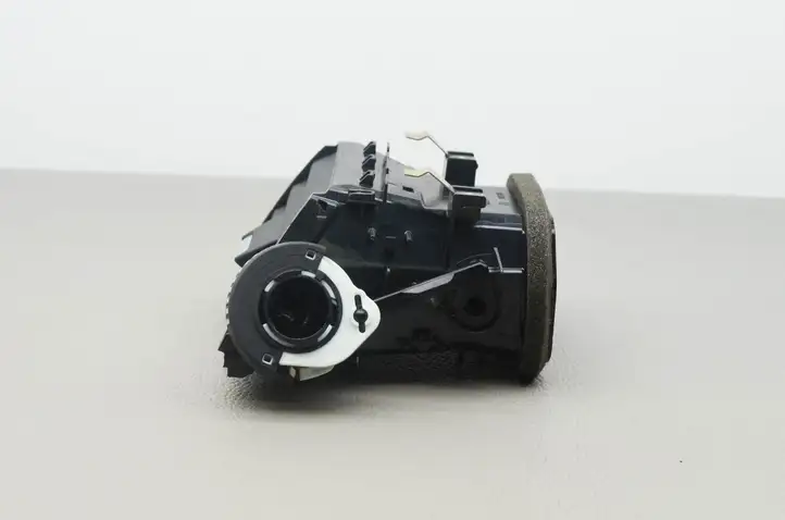 BMW 3 F30 F35 F31 (2012 - 2018) 9346226 Воздушная решетка панели — фото 2