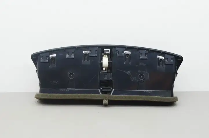 Ford Kuga II (2013 - 2019) FDRAM51R01815 Воздушная решетка панели — фото 6