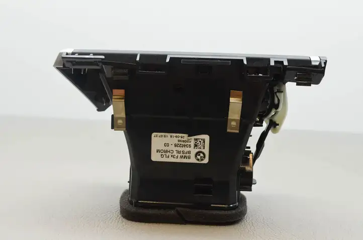 BMW 3 F30 F35 F31 (2012 - 2018) 9346226 Воздушная решетка панели — фото 7