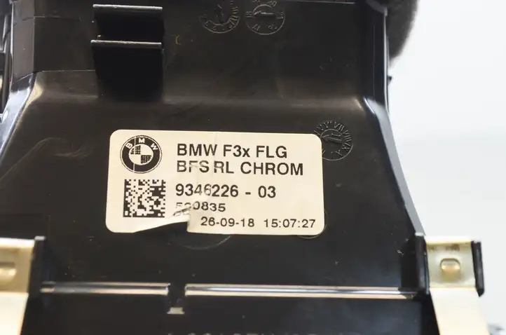 BMW 3 F30 F35 F31 (2012 - 2018) 9346226 Воздушная решетка панели — фото 9