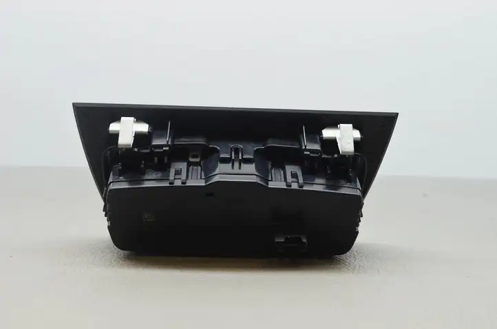 BMW 1 F20 F21 (2011 - 2019) 6847514 Включатель фонарей — фото 3