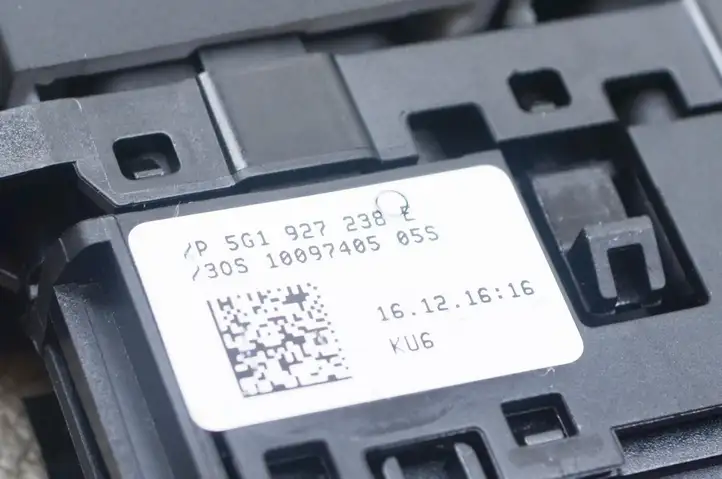 Volkswagen Golf VII (2013 - 2019) 5G1927238E Блок кнопок на панели — фото 3
