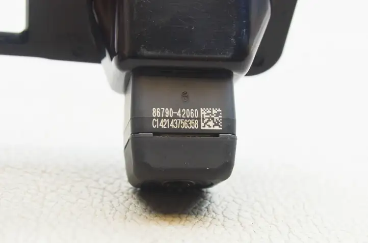 Toyota RAV 4 (XA40) (2012 - 2018) 8679042060 Камера заднего вида в бампере — фото 2