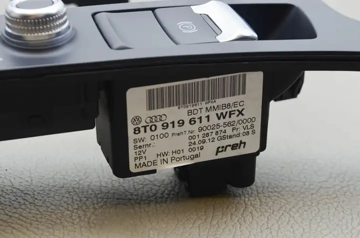 Audi A4 S4 B8 8K (2011 - 2015) 8T0919611 Контроллер мультимедийной системы — фото 3