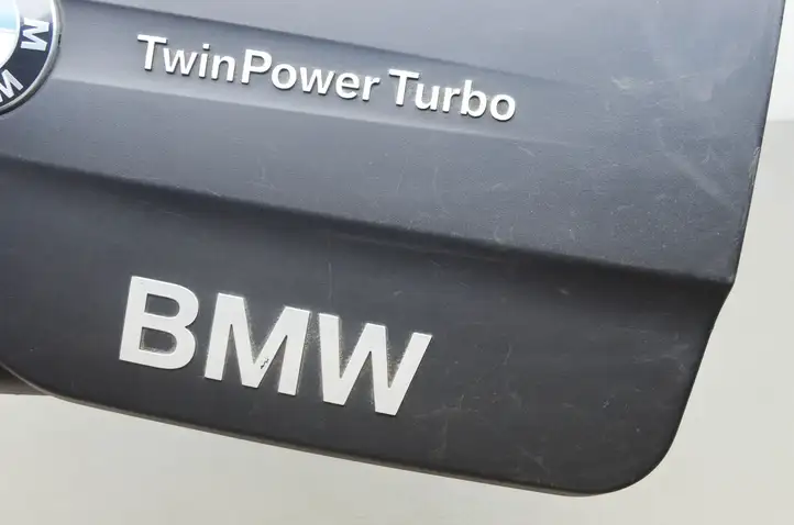 BMW 1 F20 F21 (2011 - 2019) 8514202 Крышка двигателя декоративная — фото 4