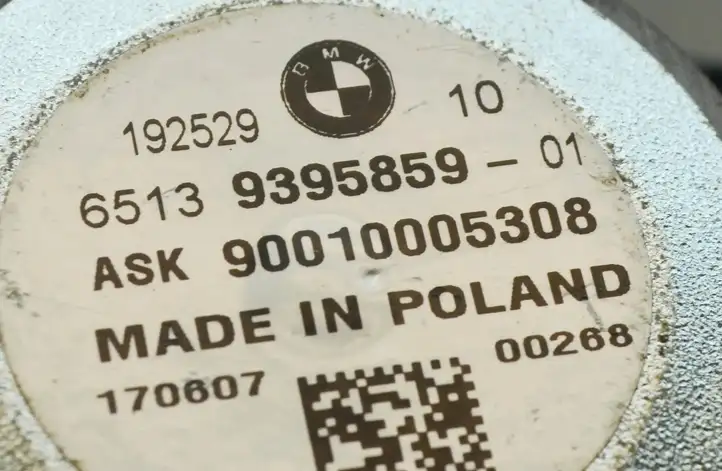 BMW 5 G30 G31 (2016 - ) 9395859 Динамики задних дверей — фото 9