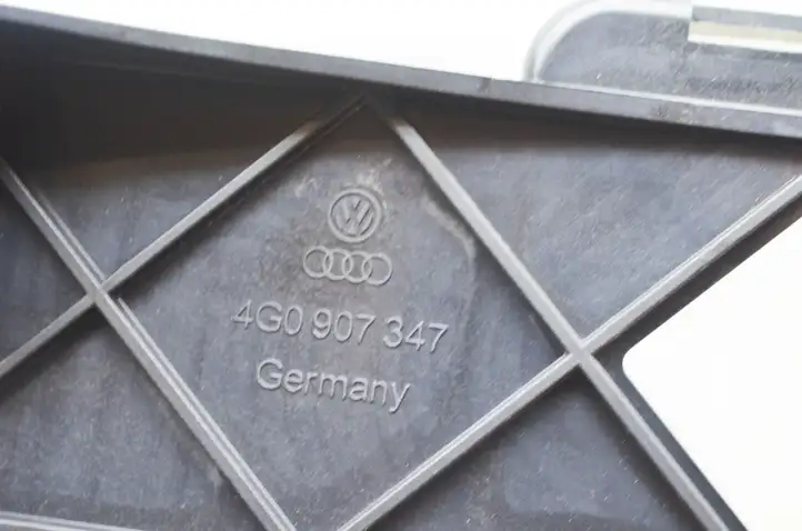 Audi A6 C7 (2011 - 2014) 4G0907347 Прочие детали салона — фото 9