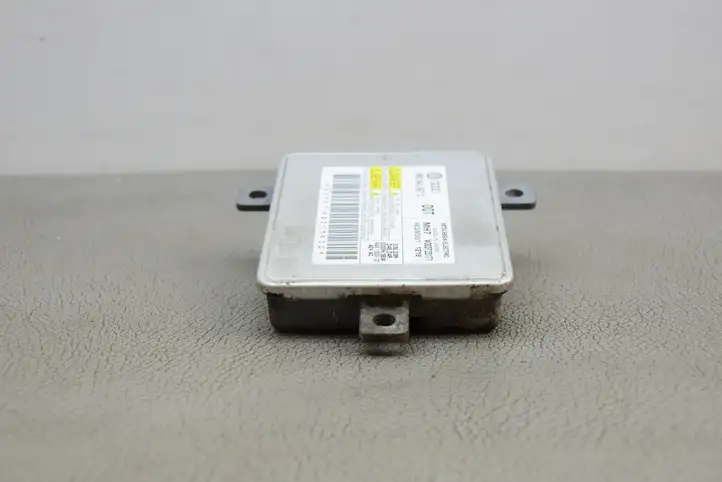 Audi A5 8T 8F (2007 - 2011) 8K0941597C Блок розжига ксенона — фото 3