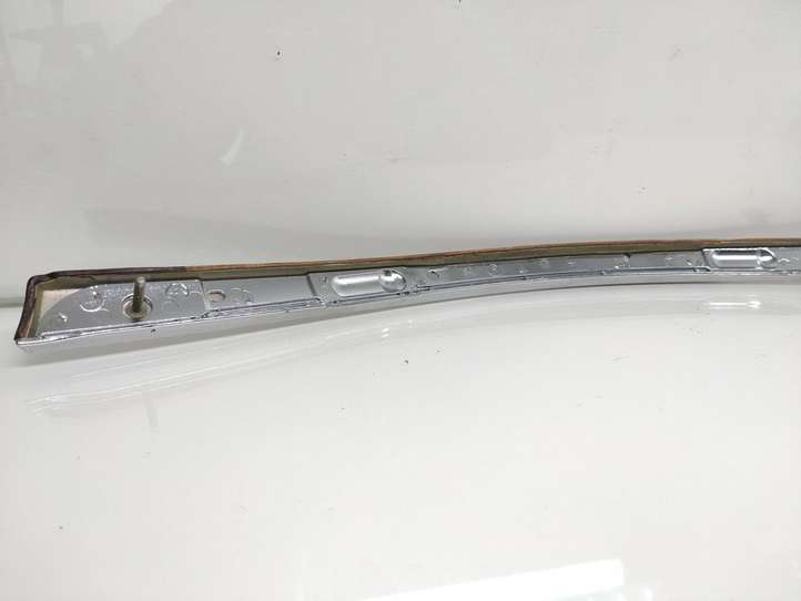 Mercedes-Benz E W211 (2002 - 2009)  A2116801271 Декоративная планка