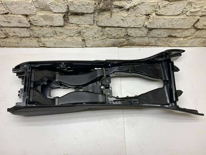 BMW 5 F10 F11 (2009 - 2016)  9171570 Центральная консоль