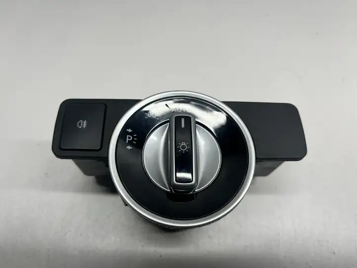 Mercedes-Benz C W204 (2007 - 2014) A2129050551 Включатель фонарей — фото 1