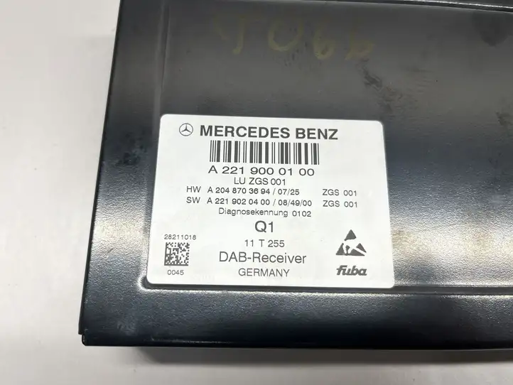 Mercedes-Benz CLS C218,X218 (2011 - 2017) A2219000100 Усилитель антенны — фото 3