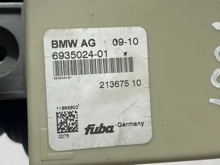 BMW X5 E70 (2006 - 2013) 6935024 Усилитель антенны — фото 7