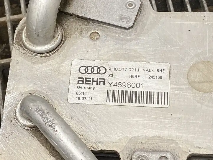 Audi A8 S8 D4 4H (2010 - 2014) 4H0317021H Кронштейн масляного фильтра — фото 7