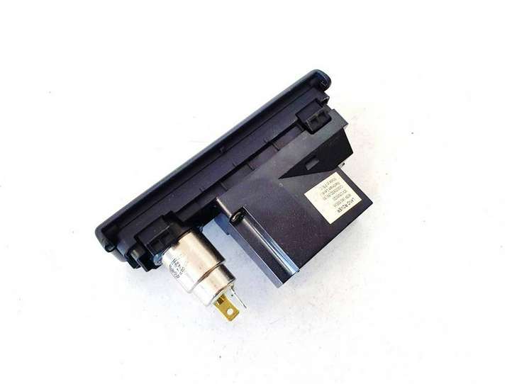 Land Rover Range Rover Sport (2005 - 2009)  903916000016 Разъем USB
