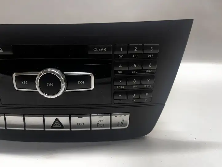 Mercedes-Benz C W204 (2007 - 2014) A2049003211 Магнитола / мультимедийная система — фото 3