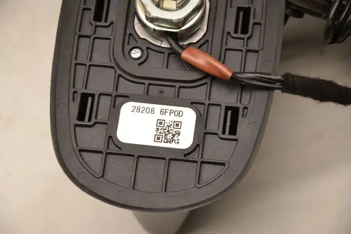 Nissan Qashqai (2006 - 2010) 282086FP0D GPS антенна — фото 4