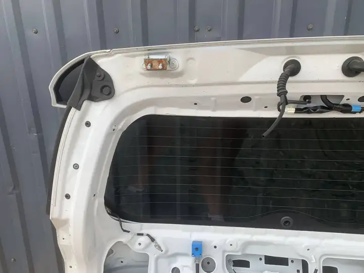 Toyota RAV 4 (XA40) (2012 - 2018) 6700542550 Крышка багажника — фото 3