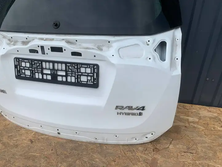 Toyota RAV 4 (XA40) (2012 - 2018) 6700542550 Крышка багажника — фото 5