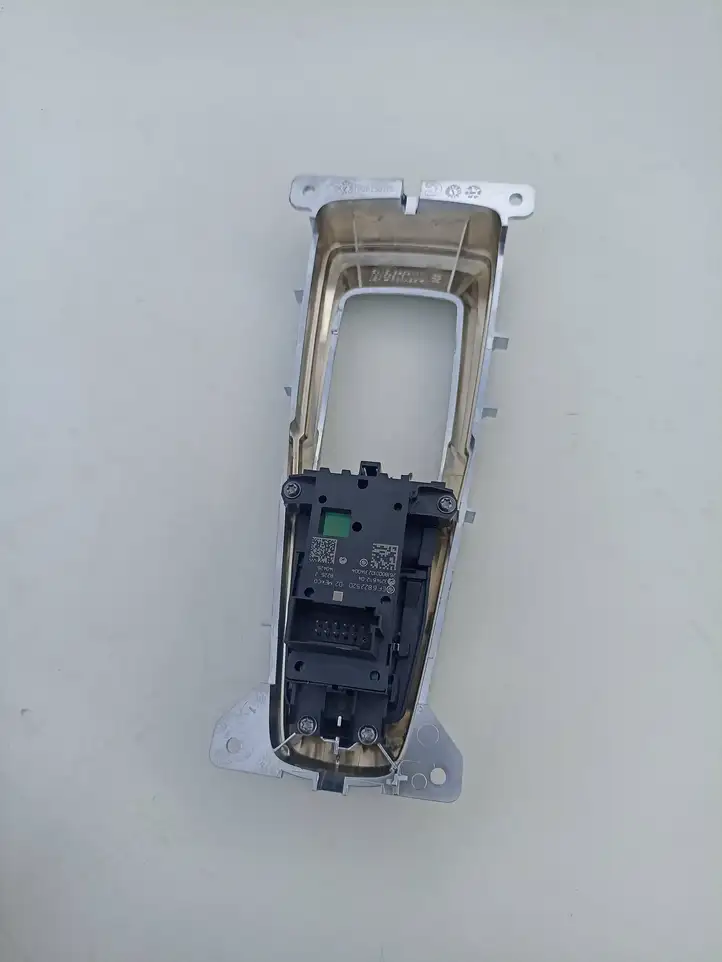 BMW X5 F15 (2013 - 2017) 6822520 Кнопка ручного тормоза — фото 4