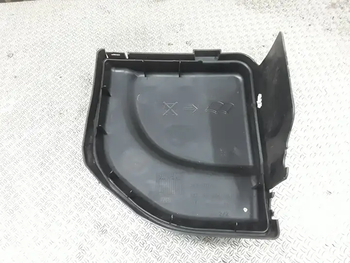 Peugeot 308 (2007 - 2013) 9658418180 Крышка ящика предохранителей — фото 3