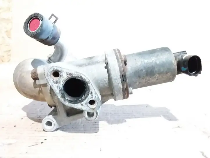 Hyundai i30 (2012 - 2015)  284102A300 Клапан EGR