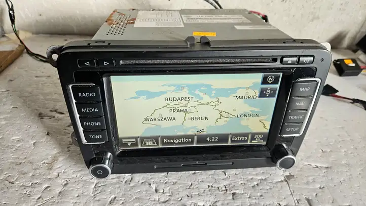 Volkswagen PASSAT B6 (2005 - 2010) 1T0035680A Магнитола / мультимедийная система — фото 5