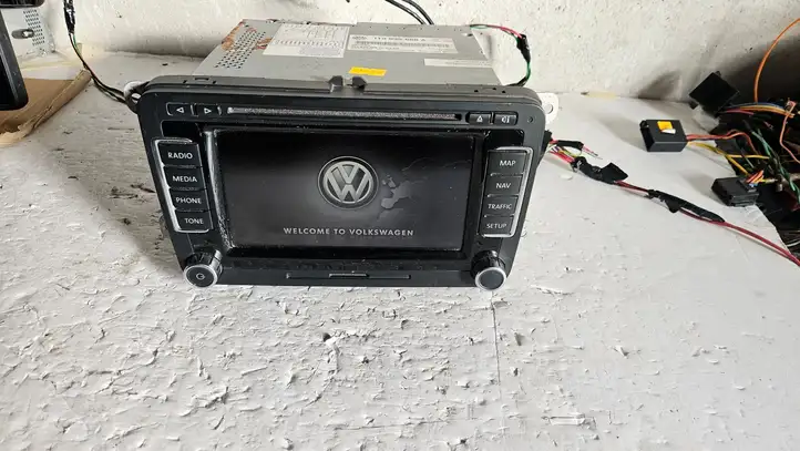 Volkswagen PASSAT B6 (2005 - 2010) 1T0035680A Магнитола / мультимедийная система — фото 17