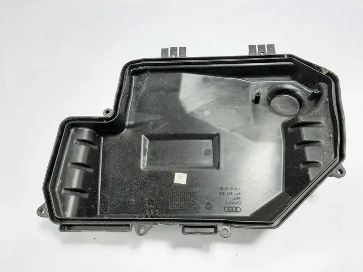 Audi A6 S6 C6 4F (2004 - 2008) 4F1907613 Крышка ящика предохранителей — фото 2