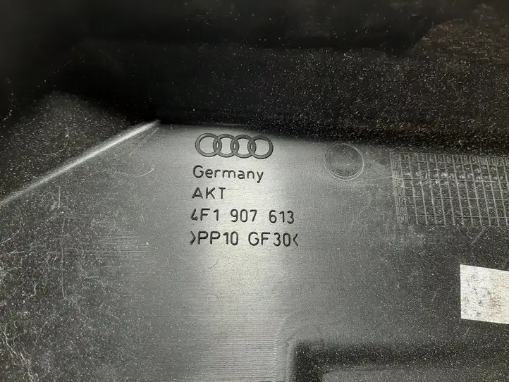 Audi A6 S6 C6 4F (2004 - 2008) 4F1907613 Крышка ящика предохранителей — фото 3
