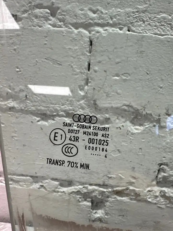 Audi A3/S3 8V (2012 - 2016) Стекло передней двери — фото 2