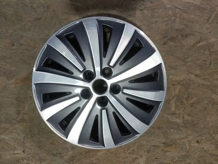 Skoda Superb B8 (3V) (2015 - 2023) 3V0601025 Легкосплавный колесный диск R17 — фото 1