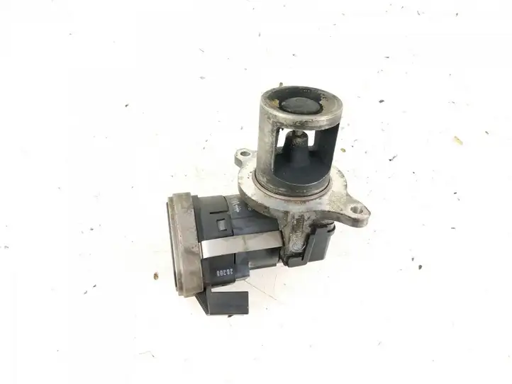 Mercedes-Benz C W203 (2000 - 2007) Клапан EGR — фото 5