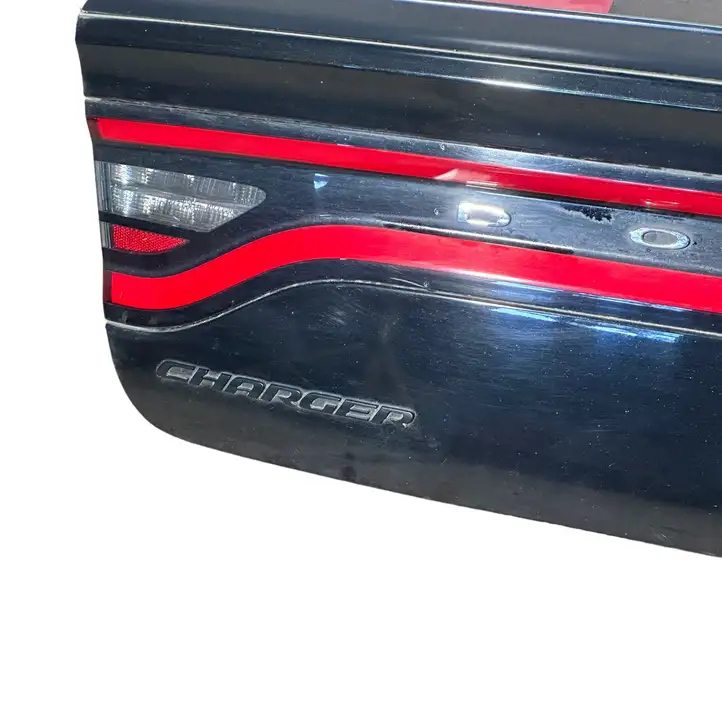 Dodge Charger (2014 - ) Крышка багажника — фото 9