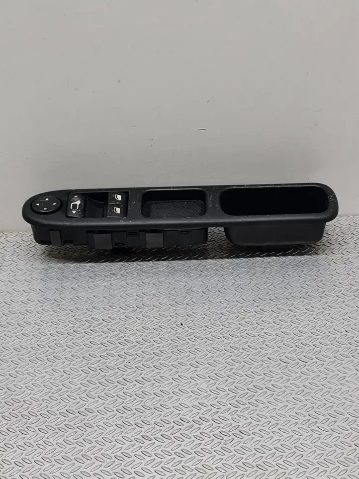 Peugeot 307 (2005 - 2008) 96351622XT Блок кнопок стеклоподъемников — фото 2