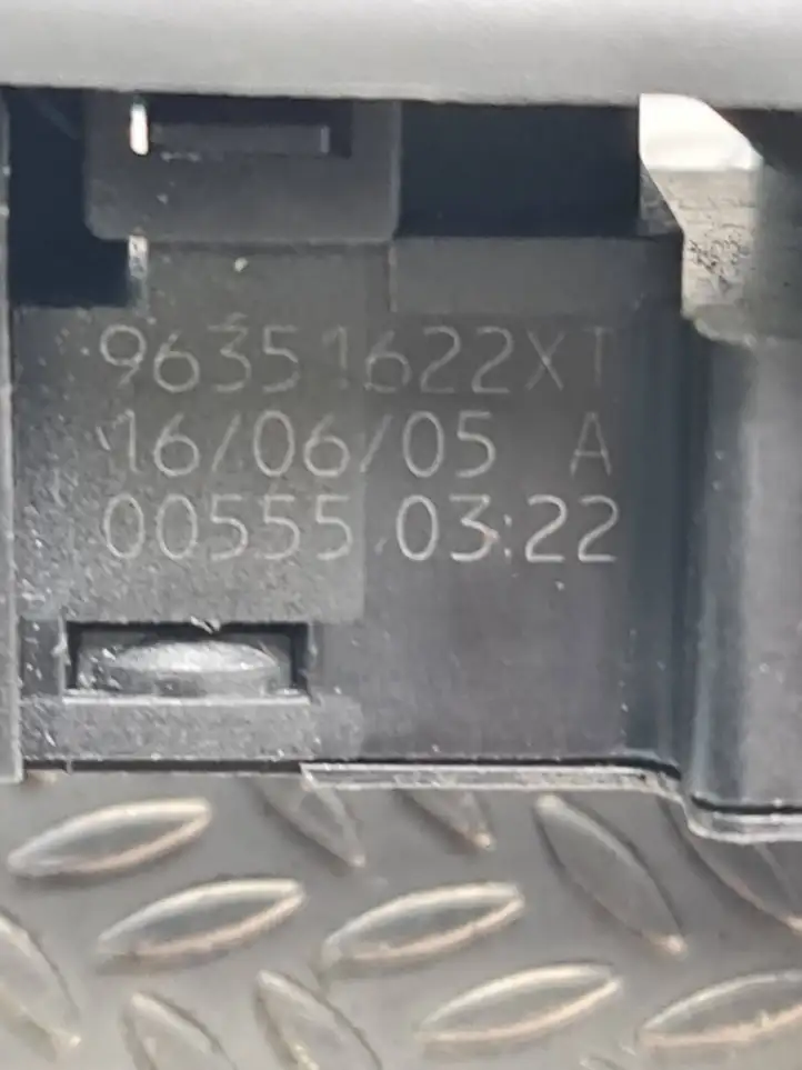 Peugeot 307 (2005 - 2008) 96351622XT Блок кнопок стеклоподъемников — фото 5