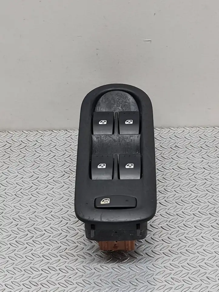 Renault Scenic II - Grand scenic II (2003 - 2006) 8200160603 Блок кнопок стеклоподъемников — фото 1