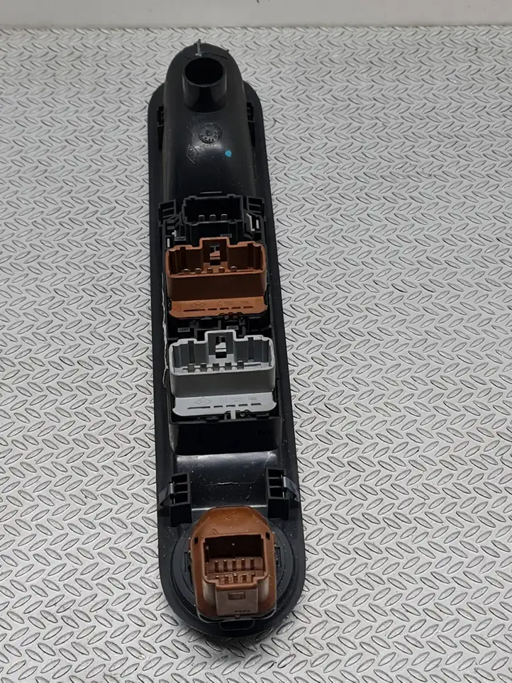 Renault Espace - Grand espace IV (2004 - 2014) 8200857523 Блок кнопок стеклоподъемников — фото 3