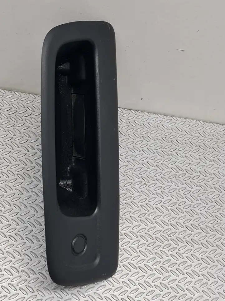 Renault Kangoo II (2008 - 2014) 8200497807 Ручка крышки багажника — фото 2